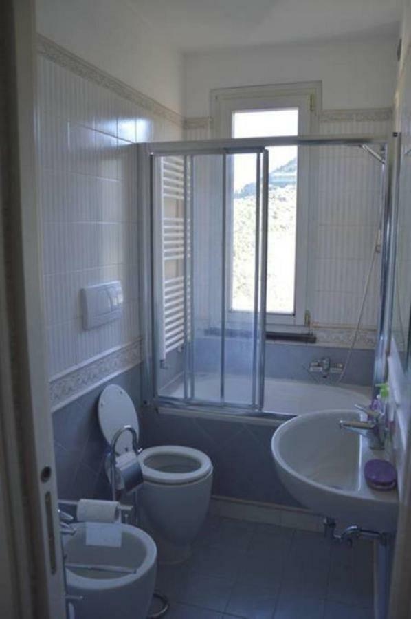 Apartamento Sweet Helen With Sea View Levanto Exterior foto